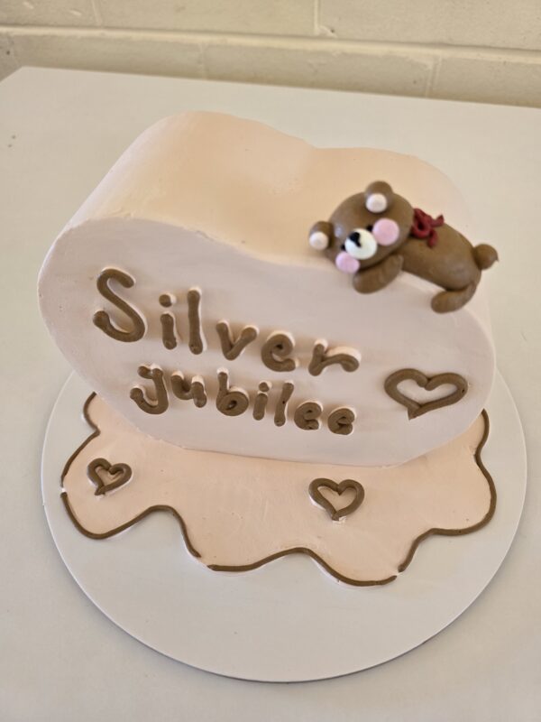 3d Bear on Melting Cake - Image 2