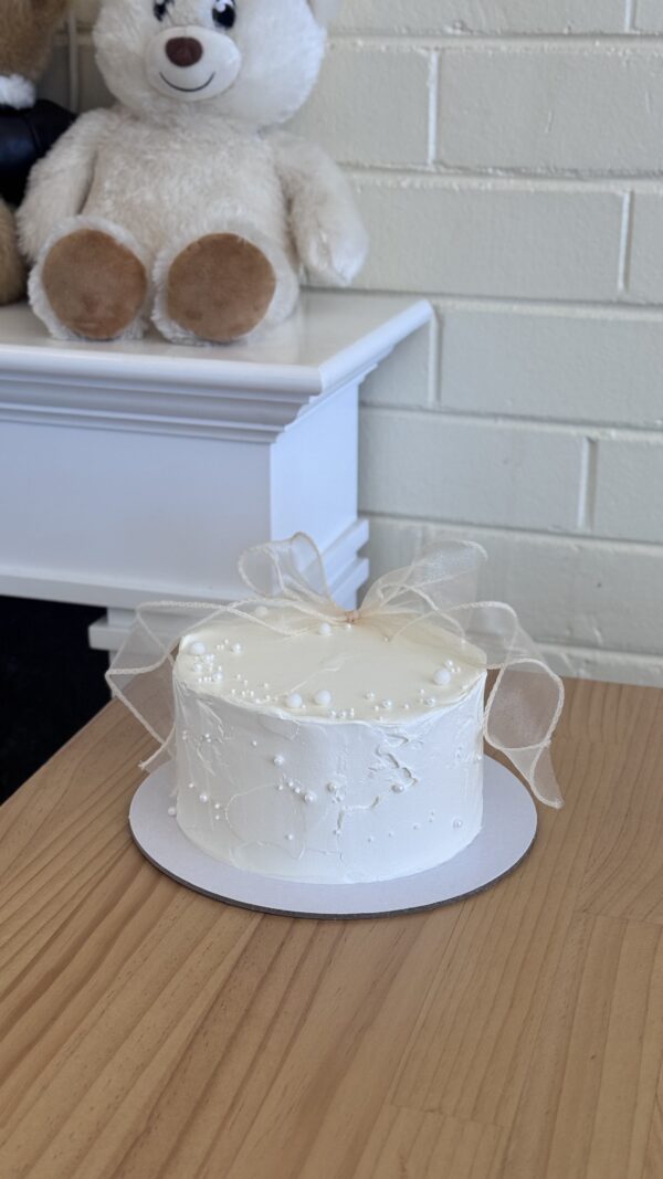 Pearl Ribbon Cake - Image 2